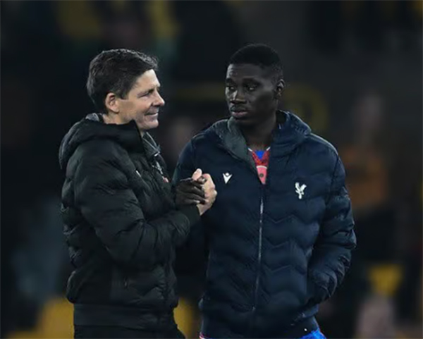 Crystal palace – «Izo» loue le travail de Glasner : «J’ai besoin d’un entraîneur qui me corrige»