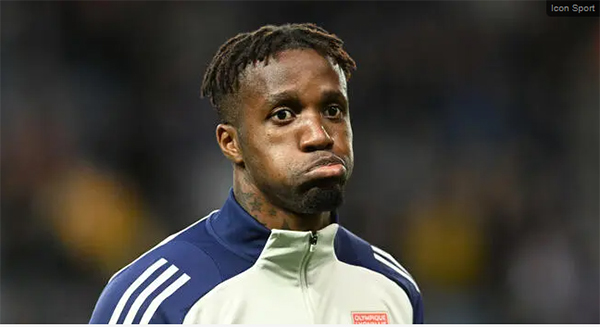 Olympique Lyonnais : Wilfried Zaha viré avant le mercato ?