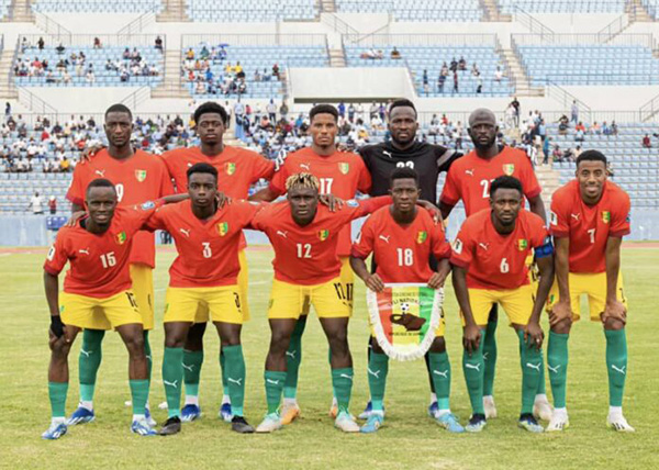 Grève – Après leur victoire contre l’Algérie : Les joueurs du Syli refusent de s’entraîner… et reçoivent leurs primes