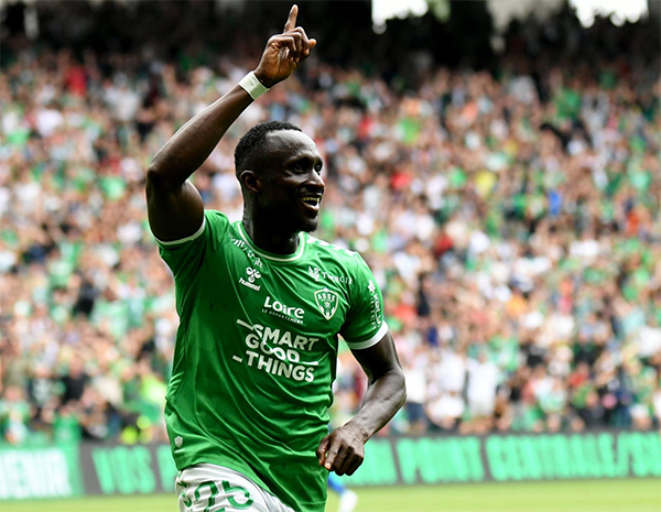 St-Etienne retrouve l’élite : Ibrahima Wadji envoie Lamine Camara et Cie en Ligue 2