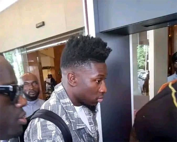 Onana à son arrivée à Yamoussoukro : «J’ai beaucoup de choses à dire, mais je ne les dirai pas ici»