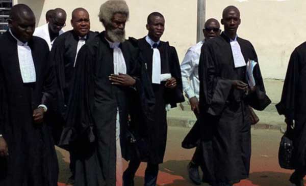 La tournure prise par la bataille juridique entre l’Etat du Sénégal et les avocats de Monsieur Ousmane Sonko autour de son éligibilité est en passe de devenir un véritable cas d’école