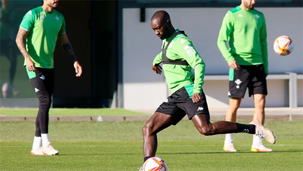 Malgré son retour à l’entraînement : Sabaly trop juste pour reprendre la compétition avec Betis