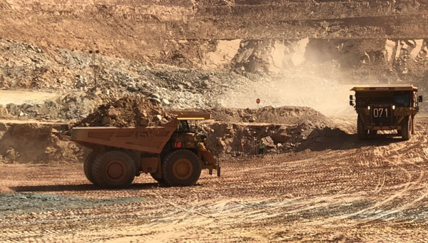 Mine et géologie : ni critique ni stratégique