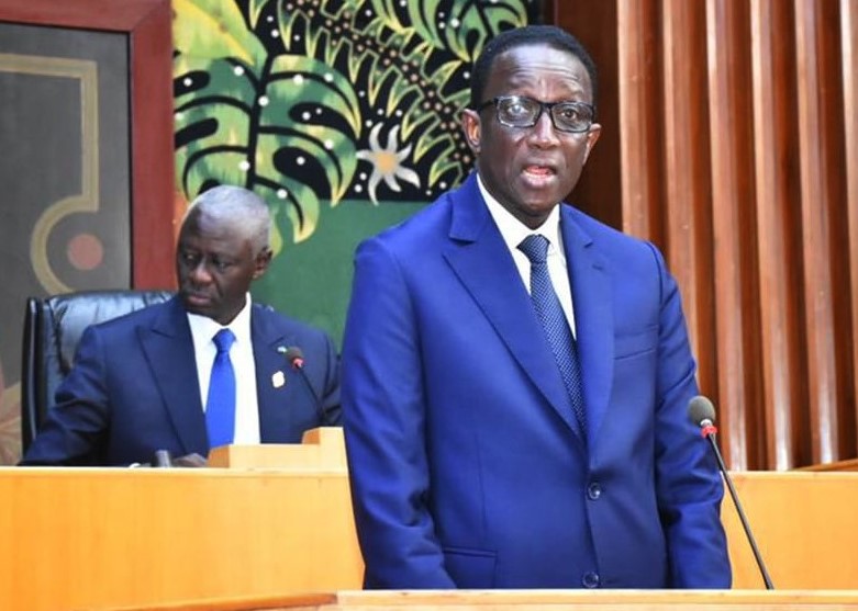 Motion de censure : Diversions parlementaires