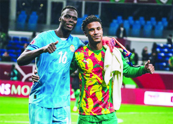 Fin de sa carrière internationale avec les Lions : Ismail Jacobs rejoint Edouard Mendy