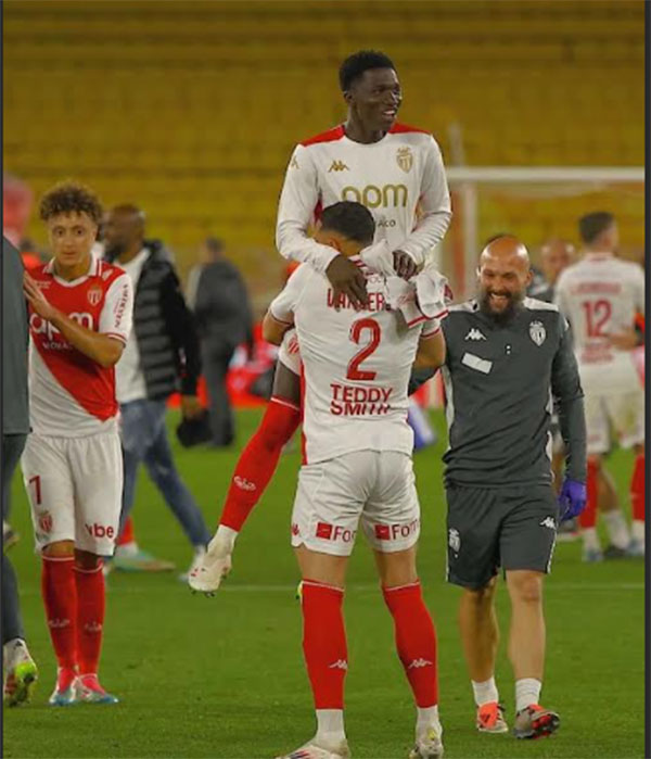 Mercato – Le jeune milieu de l’As Monaco affole l’Europe Lamine Camara : la tentation anglaise